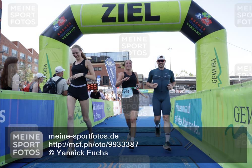 09.08.2026 - GEWOBA Citytriathlon Bremen Yannick Fuchs http://msf.ph/oto/9933387 09.08.2026 11:23:59 Ziel 239, 340 meine-sportfotos.de