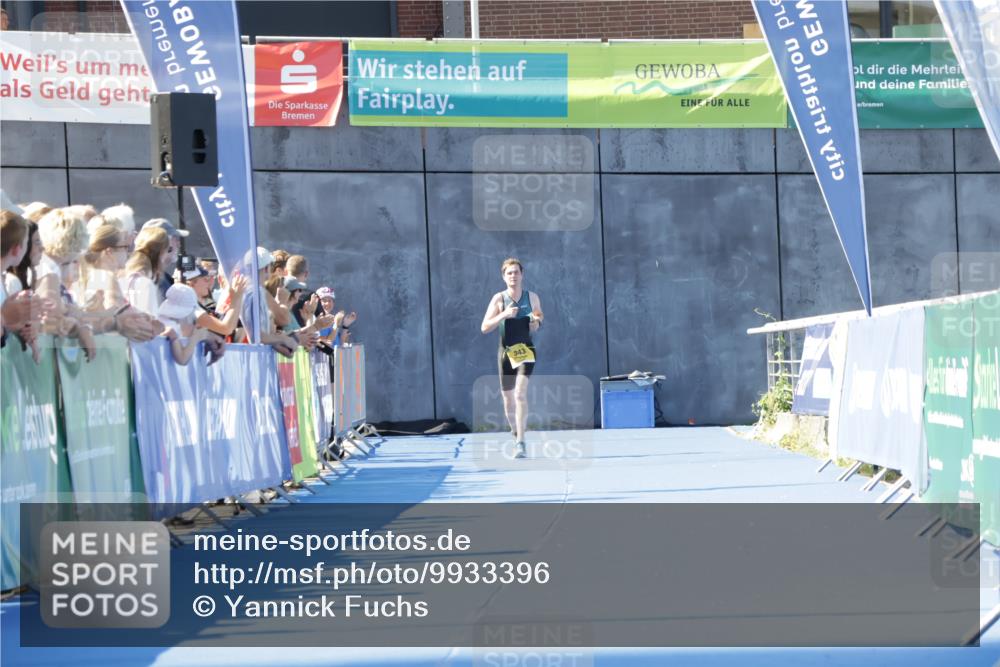 09.08.2026 - GEWOBA Citytriathlon Bremen Yannick Fuchs http://msf.ph/oto/9933396 09.08.2026 11:24:03 Ziel 340 meine-sportfotos.de