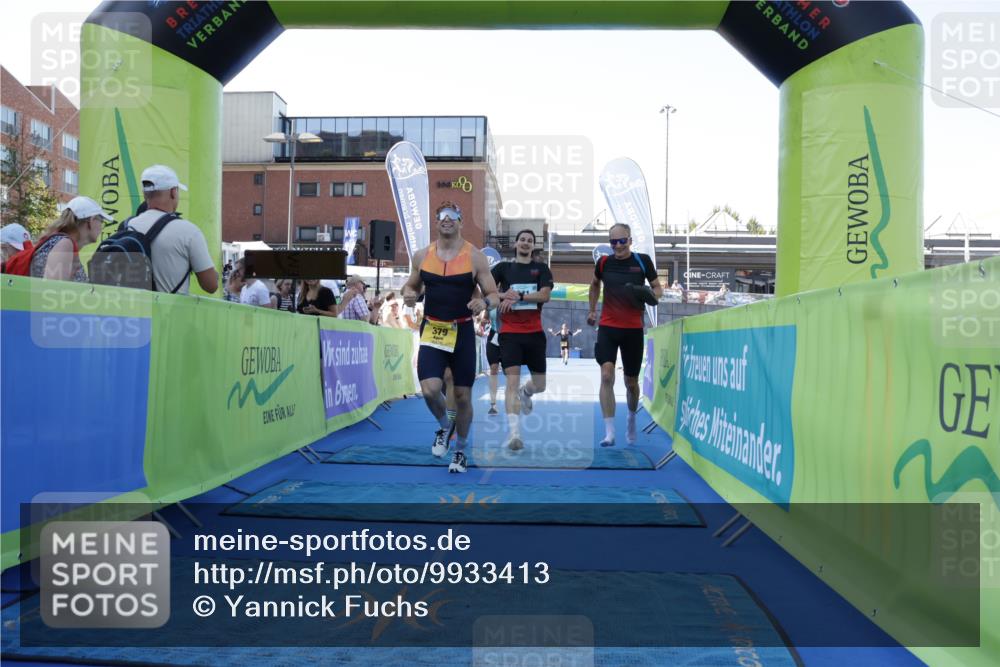 09.08.2026 - GEWOBA Citytriathlon Bremen Yannick Fuchs http://msf.ph/oto/9933413 09.08.2026 11:24:26 Ziel 241, 379, 413, 472 meine-sportfotos.de