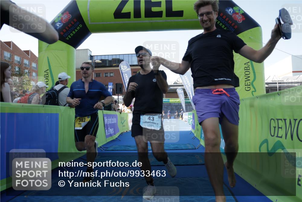 09.08.2026 - GEWOBA Citytriathlon Bremen Yannick Fuchs http://msf.ph/oto/9933463 09.08.2026 11:24:49 Ziel 43, 383, 398 meine-sportfotos.de