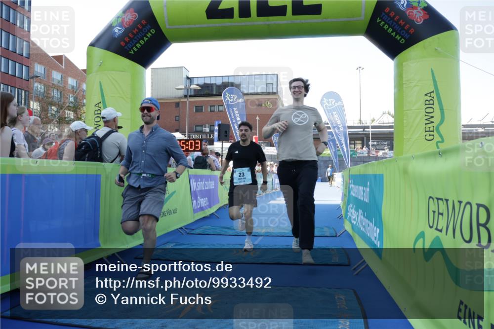 09.08.2026 - GEWOBA Citytriathlon Bremen Yannick Fuchs http://msf.ph/oto/9933492 09.08.2026 11:25:07 Ziel 23 meine-sportfotos.de