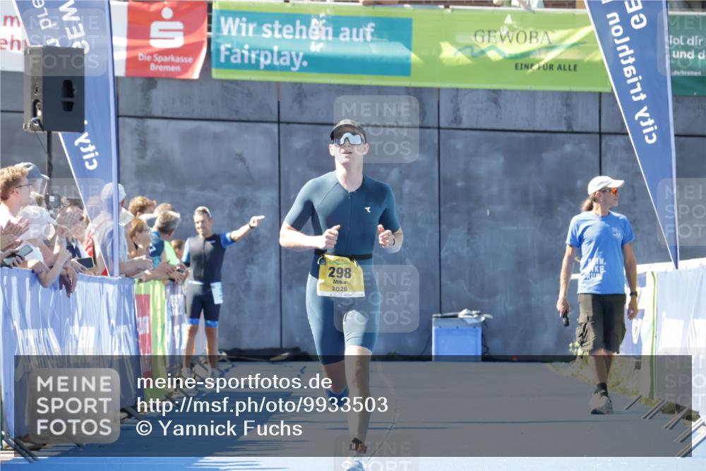 09.08.2026 - GEWOBA Citytriathlon Bremen Yannick Fuchs http://msf.ph/oto/9933503 09.08.2026 11:25:32 Ziel 298, 430 meine-sportfotos.de