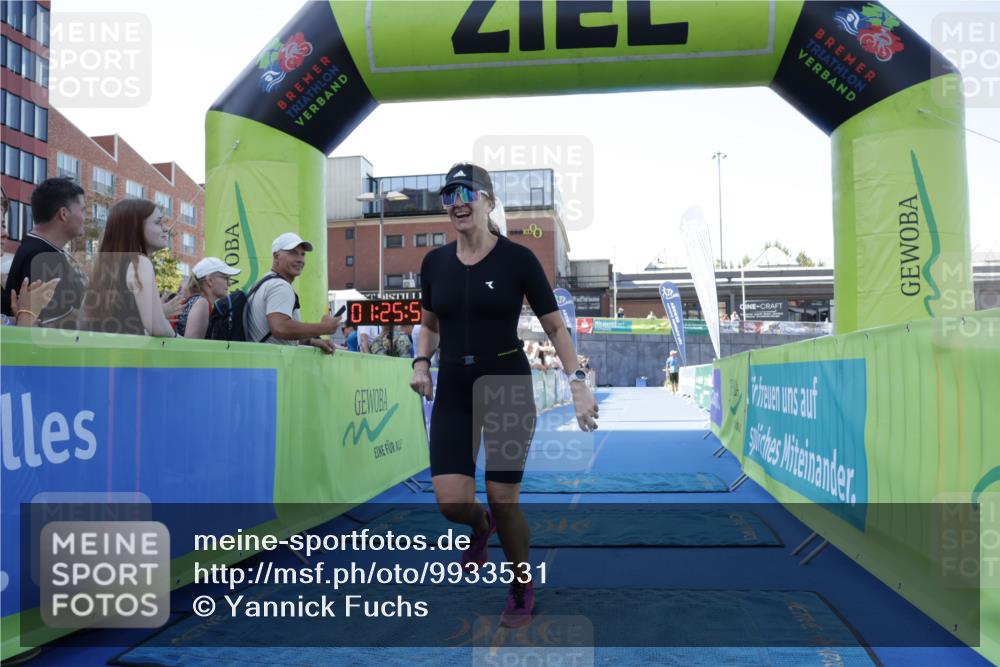 09.08.2026 - GEWOBA Citytriathlon Bremen Yannick Fuchs http://msf.ph/oto/9933531 09.08.2026 11:26:00 Ziel 408, 502 meine-sportfotos.de