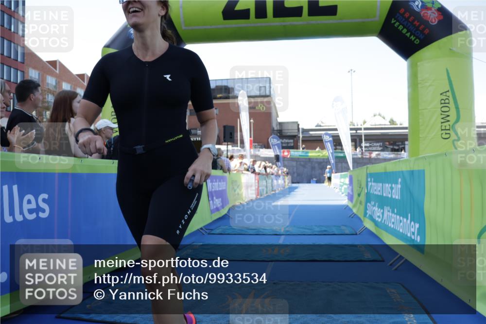 09.08.2026 - GEWOBA Citytriathlon Bremen Yannick Fuchs http://msf.ph/oto/9933534 09.08.2026 11:26:00 Ziel 408, 502 meine-sportfotos.de