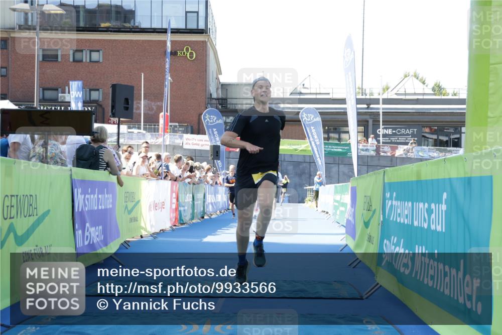 09.08.2026 - GEWOBA Citytriathlon Bremen Yannick Fuchs http://msf.ph/oto/9933566 09.08.2026 11:27:10 Ziel 215, 329, 396 meine-sportfotos.de