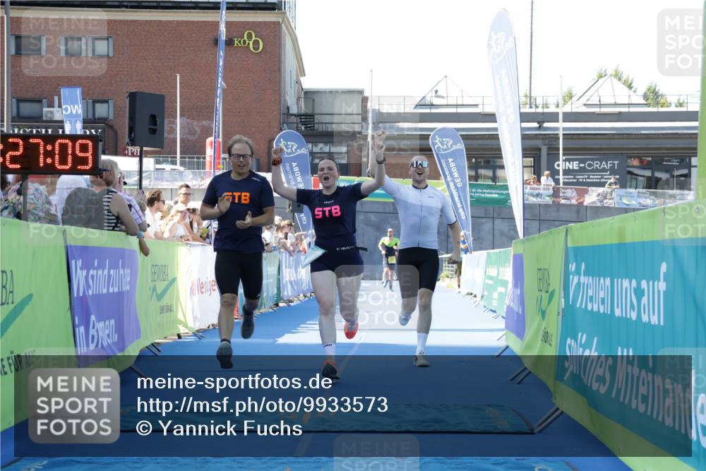 09.08.2026 - GEWOBA Citytriathlon Bremen Yannick Fuchs http://msf.ph/oto/9933573 09.08.2026 11:27:13 Ziel 215, 329 meine-sportfotos.de