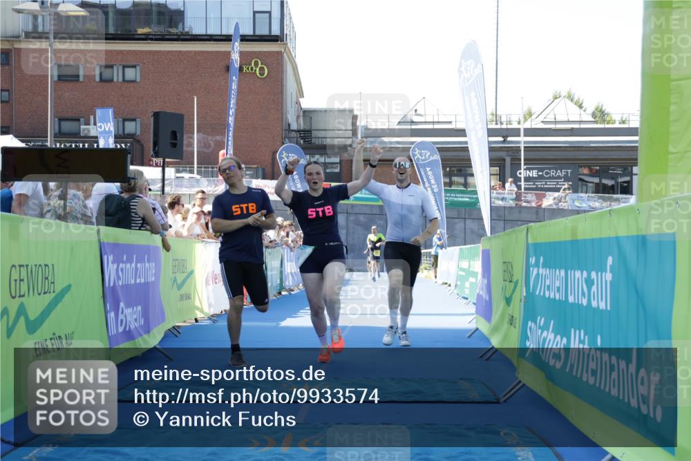 09.08.2026 - GEWOBA Citytriathlon Bremen Yannick Fuchs http://msf.ph/oto/9933574 09.08.2026 11:27:13 Ziel 215, 329 meine-sportfotos.de