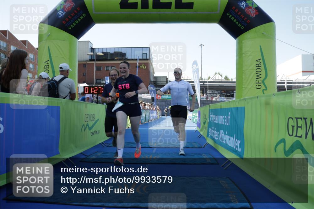 09.08.2026 - GEWOBA Citytriathlon Bremen Yannick Fuchs http://msf.ph/oto/9933579 09.08.2026 11:27:14 Ziel 215, 329 meine-sportfotos.de