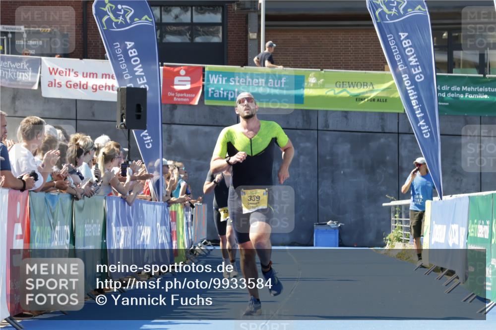 09.08.2026 - GEWOBA Citytriathlon Bremen Yannick Fuchs http://msf.ph/oto/9933584 09.08.2026 11:27:18 Ziel 215, 339, 520 meine-sportfotos.de