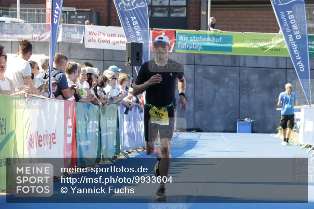09.08.2026 - GEWOBA Citytriathlon Bremen Yannick Fuchs http://msf.ph/oto/9933604 09.08.2026 11:27:43 Ziel 410 meine-sportfotos.de