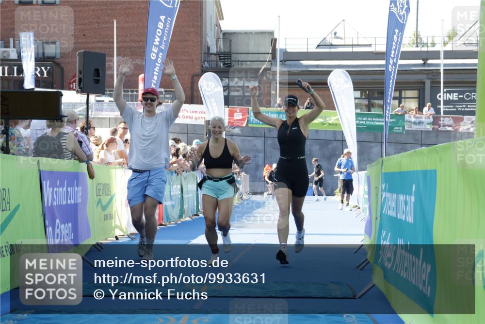 09.08.2026 - GEWOBA Citytriathlon Bremen Yannick Fuchs http://msf.ph/oto/9933631 09.08.2026 11:28:10 Ziel 209 meine-sportfotos.de