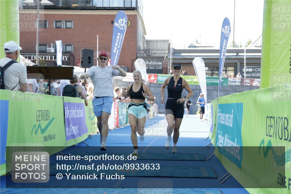 09.08.2026 - GEWOBA Citytriathlon Bremen Yannick Fuchs http://msf.ph/oto/9933633 09.08.2026 11:28:10 Ziel 209 meine-sportfotos.de