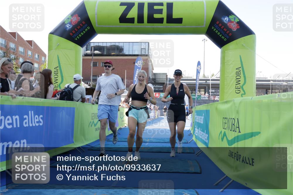 09.08.2026 - GEWOBA Citytriathlon Bremen Yannick Fuchs http://msf.ph/oto/9933637 09.08.2026 11:28:12 Ziel 29, 209 meine-sportfotos.de