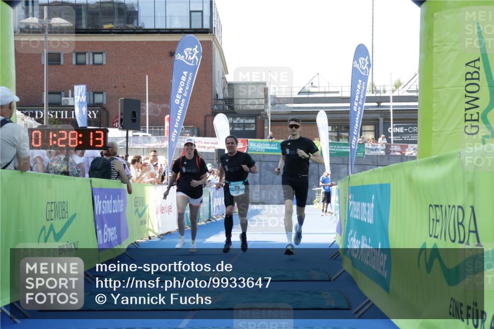 09.08.2026 - GEWOBA Citytriathlon Bremen Yannick Fuchs http://msf.ph/oto/9933647 09.08.2026 11:28:17 Ziel 29 meine-sportfotos.de
