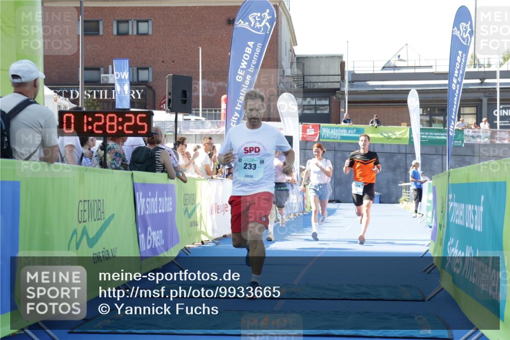 09.08.2026 - GEWOBA Citytriathlon Bremen Yannick Fuchs http://msf.ph/oto/9933665 09.08.2026 11:28:29 Ziel 147, 233 meine-sportfotos.de