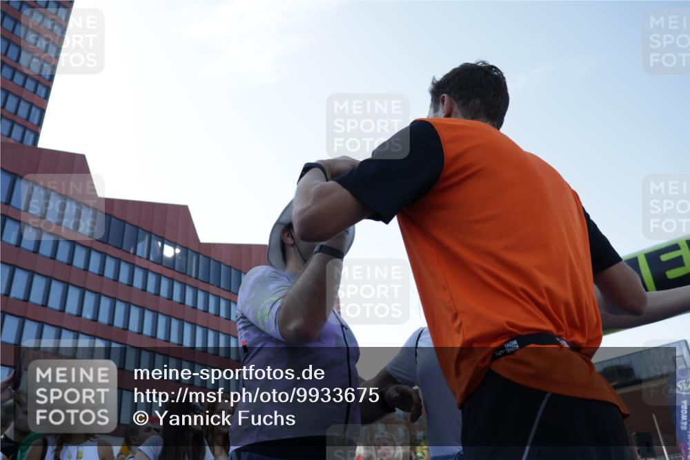 09.08.2026 - GEWOBA Citytriathlon Bremen Yannick Fuchs http://msf.ph/oto/9933675 09.08.2026 11:28:34 Ziel 99, 147 meine-sportfotos.de