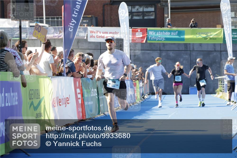 09.08.2026 - GEWOBA Citytriathlon Bremen Yannick Fuchs http://msf.ph/oto/9933680 09.08.2026 11:28:39 Ziel 99, 141 meine-sportfotos.de
