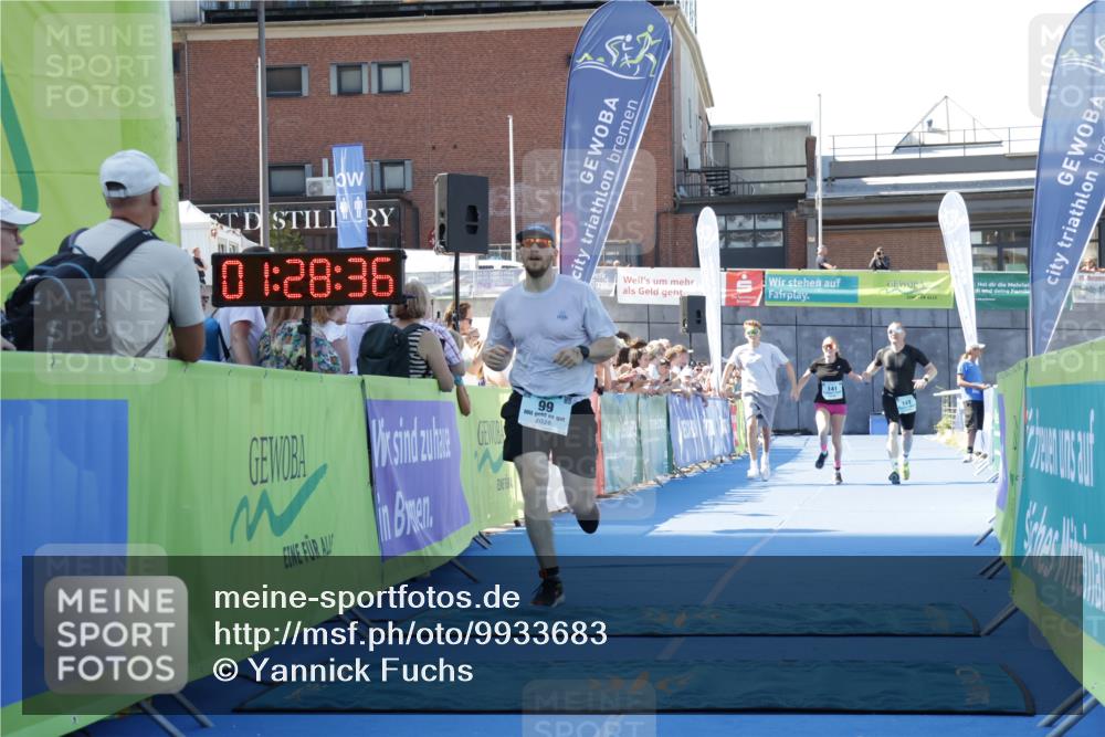 09.08.2026 - GEWOBA Citytriathlon Bremen Yannick Fuchs http://msf.ph/oto/9933683 09.08.2026 11:28:40 Ziel 99, 141 meine-sportfotos.de