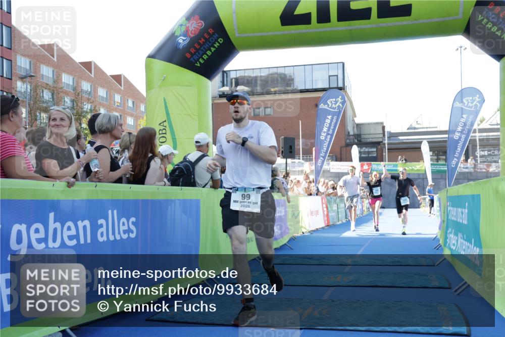 09.08.2026 - GEWOBA Citytriathlon Bremen Yannick Fuchs http://msf.ph/oto/9933684 09.08.2026 11:28:42 Ziel 99, 141 meine-sportfotos.de
