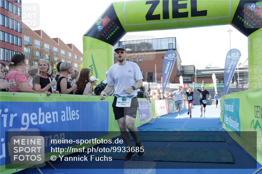 09.08.2026 - GEWOBA Citytriathlon Bremen Yannick Fuchs http://msf.ph/oto/9933685 09.08.2026 11:28:42 Ziel 99, 141 meine-sportfotos.de