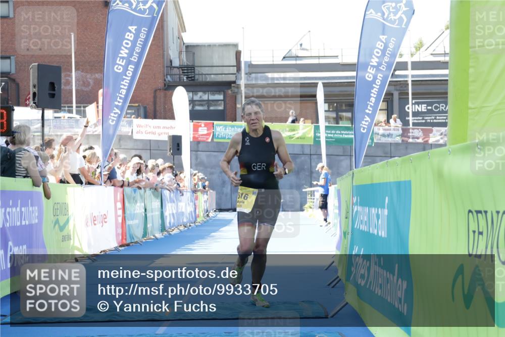 09.08.2026 - GEWOBA Citytriathlon Bremen Yannick Fuchs http://msf.ph/oto/9933705 09.08.2026 11:28:57 Ziel 516 meine-sportfotos.de