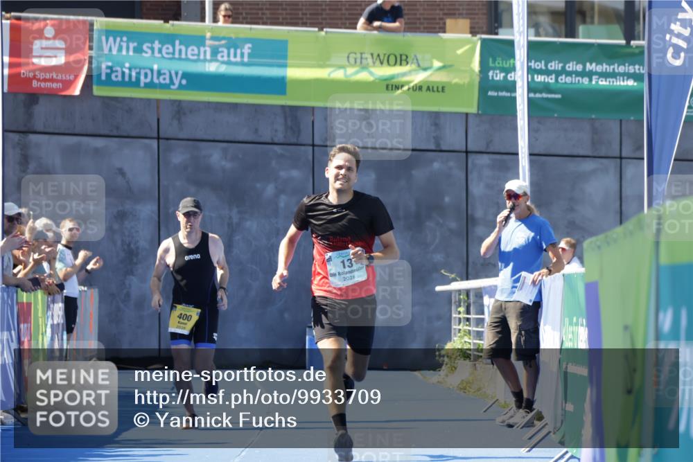 09.08.2026 - GEWOBA Citytriathlon Bremen Yannick Fuchs http://msf.ph/oto/9933709 09.08.2026 11:29:11 Ziel 13 meine-sportfotos.de