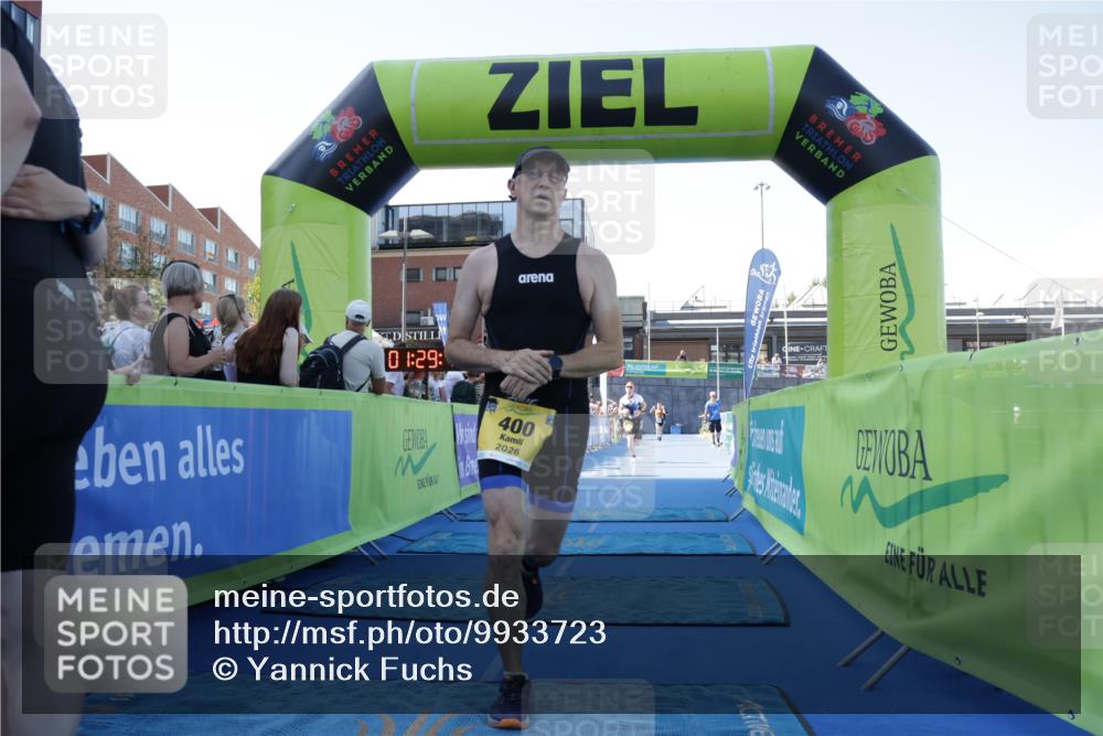 09.08.2026 - GEWOBA Citytriathlon Bremen Yannick Fuchs http://msf.ph/oto/9933723 09.08.2026 11:29:21 Ziel 317, 400 meine-sportfotos.de