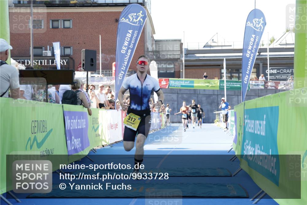 09.08.2026 - GEWOBA Citytriathlon Bremen Yannick Fuchs http://msf.ph/oto/9933728 09.08.2026 11:29:24 Ziel 137, 317 meine-sportfotos.de