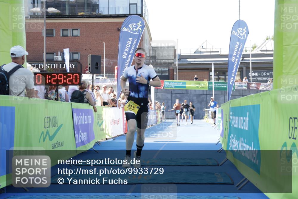 09.08.2026 - GEWOBA Citytriathlon Bremen Yannick Fuchs http://msf.ph/oto/9933729 09.08.2026 11:29:24 Ziel 137, 317 meine-sportfotos.de