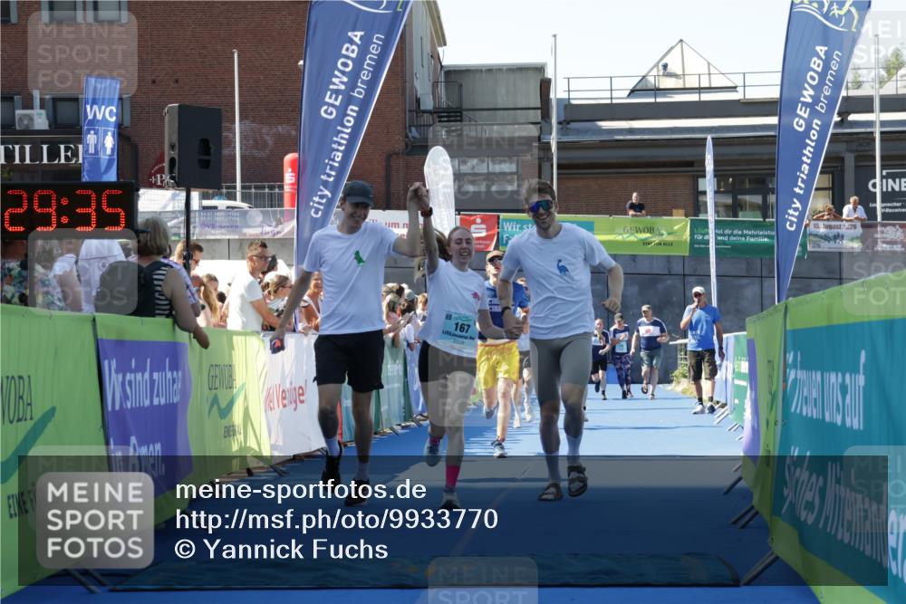 09.08.2026 - GEWOBA Citytriathlon Bremen Yannick Fuchs http://msf.ph/oto/9933770 09.08.2026 11:29:39 Ziel 189, 526 meine-sportfotos.de