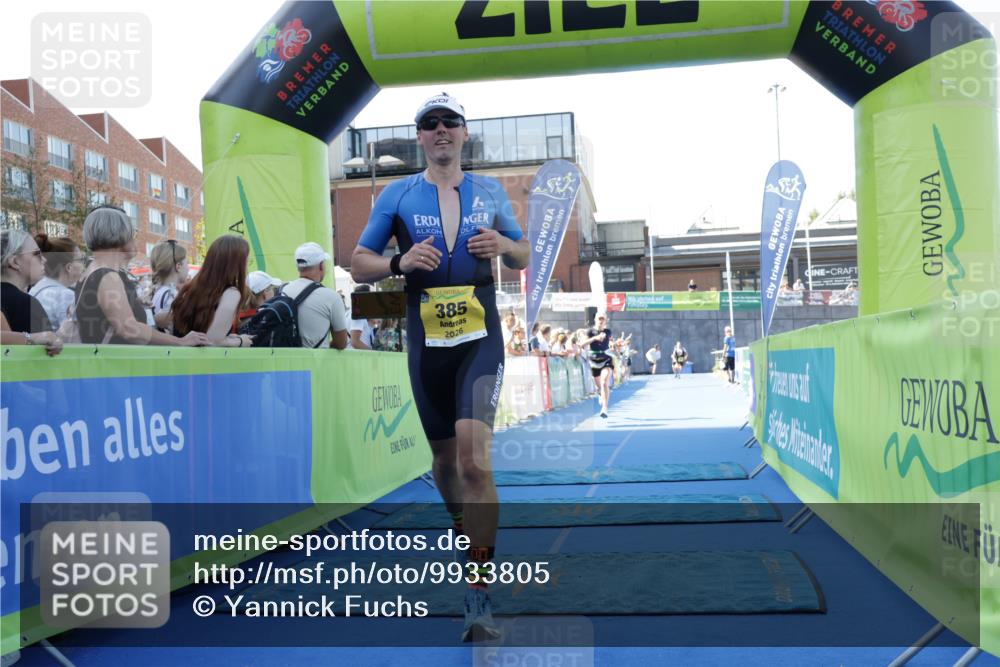 09.08.2026 - GEWOBA Citytriathlon Bremen Yannick Fuchs http://msf.ph/oto/9933805 09.08.2026 11:29:53 Ziel 237, 295, 385 meine-sportfotos.de