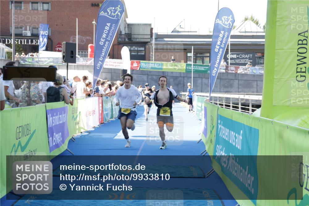 09.08.2026 - GEWOBA Citytriathlon Bremen Yannick Fuchs http://msf.ph/oto/9933810 09.08.2026 11:29:59 Ziel 237, 295, 300, 437, 453 meine-sportfotos.de