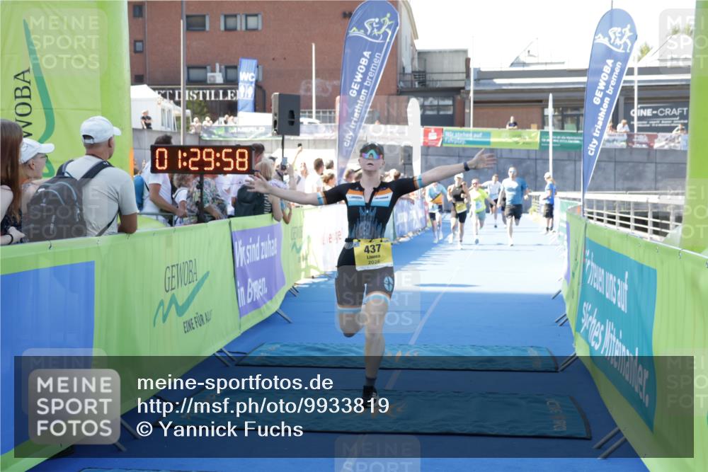 09.08.2026 - GEWOBA Citytriathlon Bremen Yannick Fuchs http://msf.ph/oto/9933819 09.08.2026 11:30:02 Ziel 153, 201, 295, 300, 437, 453 meine-sportfotos.de