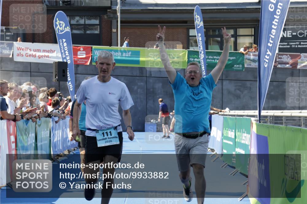09.08.2026 - GEWOBA Citytriathlon Bremen Yannick Fuchs http://msf.ph/oto/9933882 09.08.2026 11:30:52 Ziel 111 meine-sportfotos.de