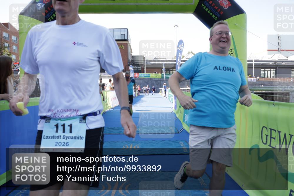 09.08.2026 - GEWOBA Citytriathlon Bremen Yannick Fuchs http://msf.ph/oto/9933892 09.08.2026 11:30:54 Ziel 111 meine-sportfotos.de