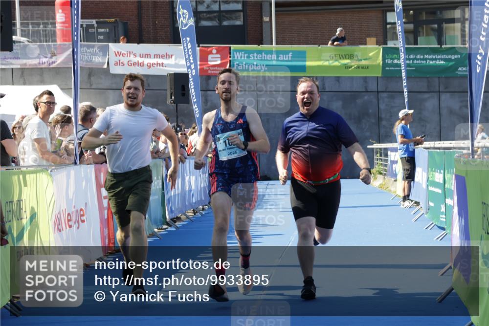 09.08.2026 - GEWOBA Citytriathlon Bremen Yannick Fuchs http://msf.ph/oto/9933895 09.08.2026 11:31:00 Ziel 109 meine-sportfotos.de