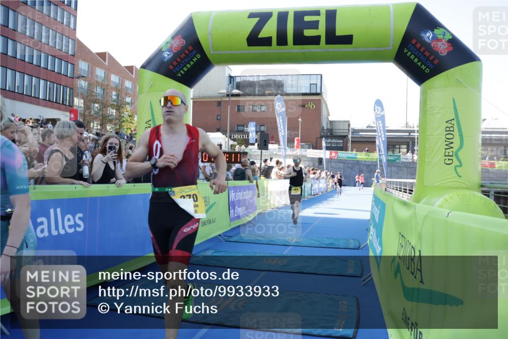 09.08.2026 - GEWOBA Citytriathlon Bremen Yannick Fuchs http://msf.ph/oto/9933933 09.08.2026 11:31:15 Ziel 334, 370, 457, 497 meine-sportfotos.de