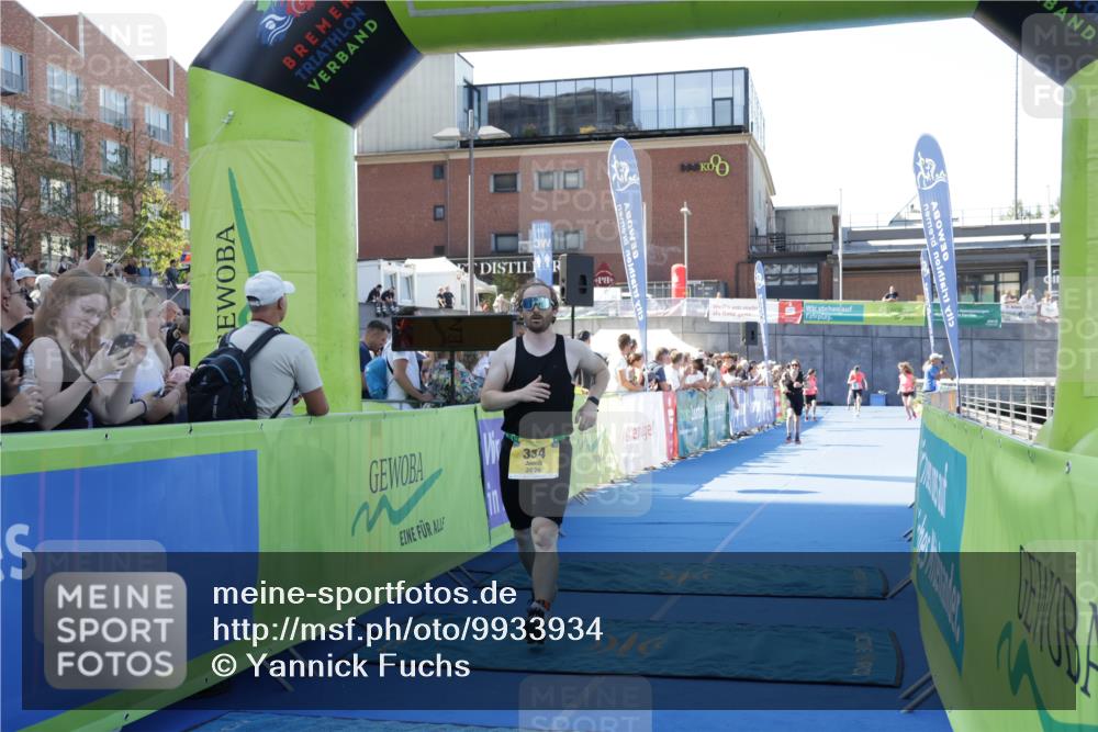 09.08.2026 - GEWOBA Citytriathlon Bremen Yannick Fuchs http://msf.ph/oto/9933934 09.08.2026 11:31:16 Ziel 334, 370, 497 meine-sportfotos.de