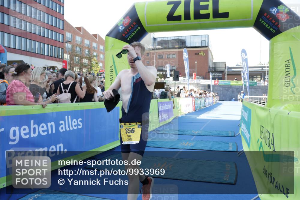 09.08.2026 - GEWOBA Citytriathlon Bremen Yannick Fuchs http://msf.ph/oto/9933969 09.08.2026 11:31:28 Ziel 356 meine-sportfotos.de