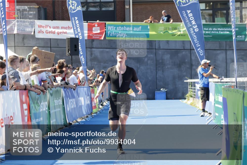 09.08.2026 - GEWOBA Citytriathlon Bremen Yannick Fuchs http://msf.ph/oto/9934004 09.08.2026 11:31:54 Ziel 288, 294 meine-sportfotos.de