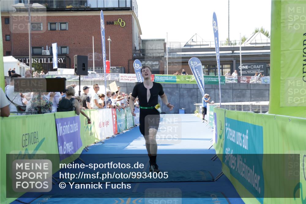 09.08.2026 - GEWOBA Citytriathlon Bremen Yannick Fuchs http://msf.ph/oto/9934005 09.08.2026 11:31:56 Ziel 294 meine-sportfotos.de