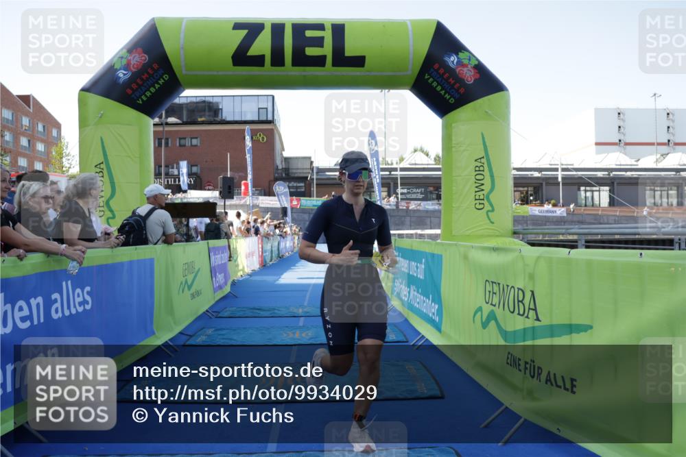 09.08.2026 - GEWOBA Citytriathlon Bremen Yannick Fuchs http://msf.ph/oto/9934029 09.08.2026 11:32:27 Ziel 436, 481, 489 meine-sportfotos.de