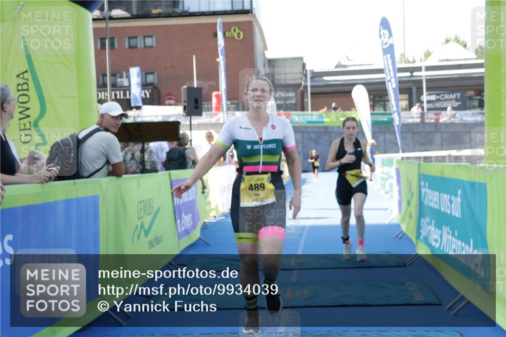 09.08.2026 - GEWOBA Citytriathlon Bremen Yannick Fuchs http://msf.ph/oto/9934039 09.08.2026 11:32:33 Ziel 436, 489 meine-sportfotos.de