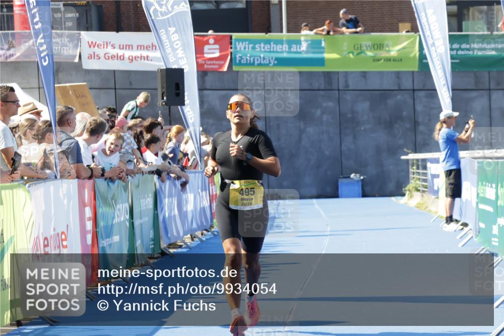 09.08.2026 - GEWOBA Citytriathlon Bremen Yannick Fuchs http://msf.ph/oto/9934054 09.08.2026 11:32:39 Ziel 495 meine-sportfotos.de