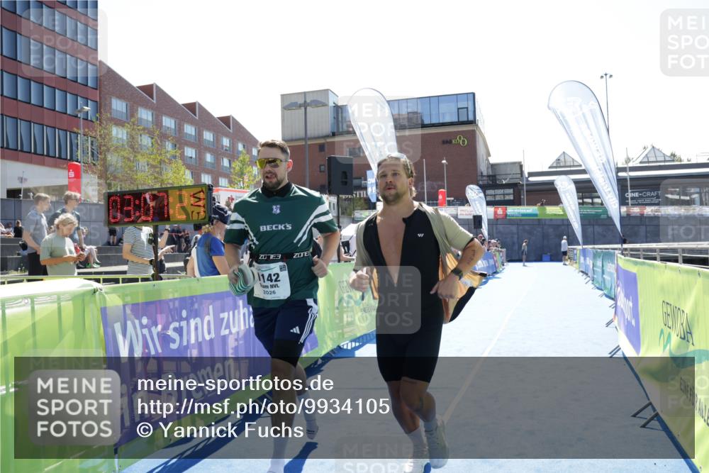 09.08.2026 - GEWOBA Citytriathlon Bremen Yannick Fuchs http://msf.ph/oto/9934105 09.08.2026 14:33:47 Ziel 563 meine-sportfotos.de