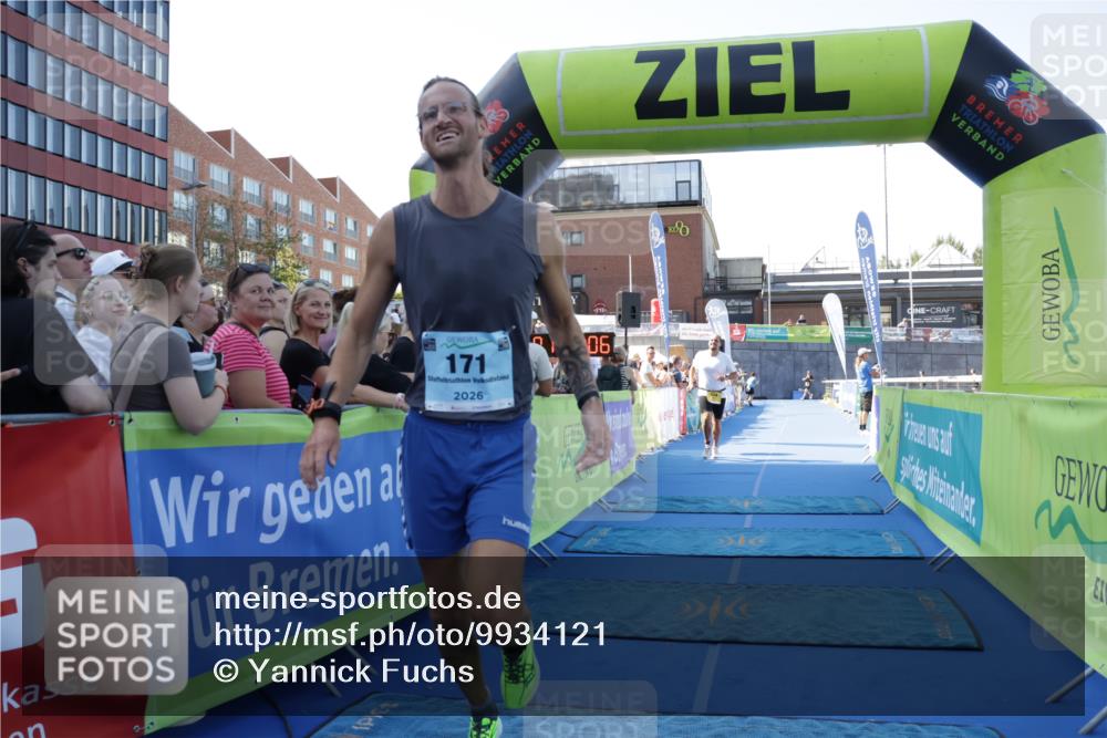 09.08.2026 - GEWOBA Citytriathlon Bremen Yannick Fuchs http://msf.ph/oto/9934121 09.08.2026 11:33:10 Ziel 35, 207, 344 meine-sportfotos.de