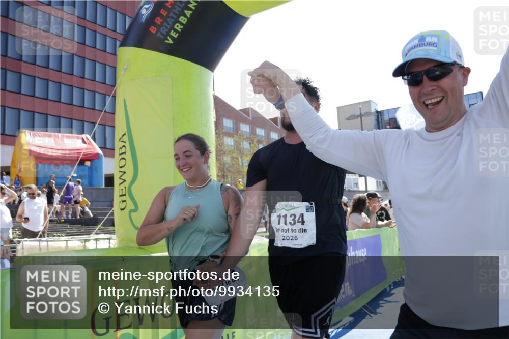 09.08.2026 - GEWOBA Citytriathlon Bremen Yannick Fuchs http://msf.ph/oto/9934135 09.08.2026 14:33:59 Ziel 1134 meine-sportfotos.de