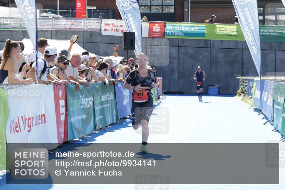 09.08.2026 - GEWOBA Citytriathlon Bremen Yannick Fuchs http://msf.ph/oto/9934141 09.08.2026 14:34:05 Ziel 941 meine-sportfotos.de