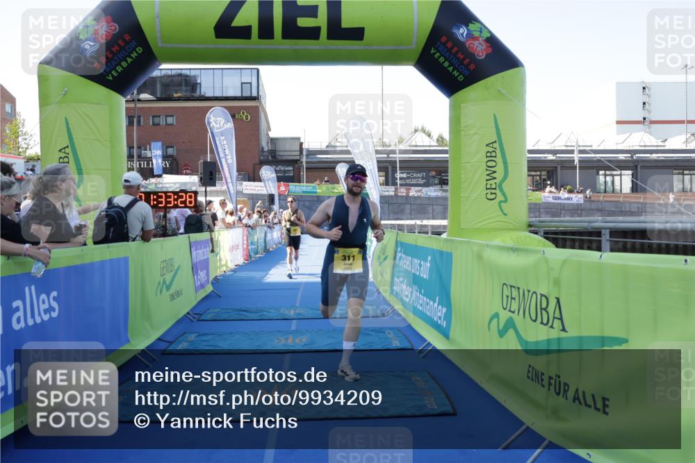 09.08.2026 - GEWOBA Citytriathlon Bremen Yannick Fuchs http://msf.ph/oto/9934209 09.08.2026 11:33:32 Ziel 311, 327 meine-sportfotos.de