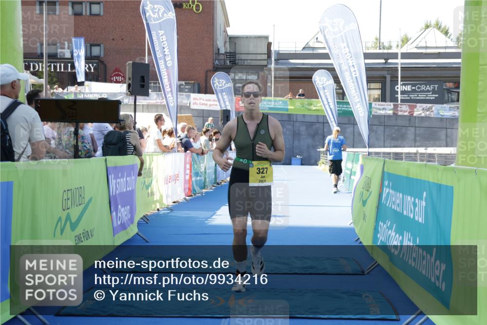 09.08.2026 - GEWOBA Citytriathlon Bremen Yannick Fuchs http://msf.ph/oto/9934216 09.08.2026 11:33:34 Ziel 311, 327 meine-sportfotos.de